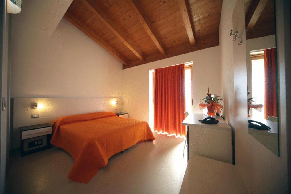 Hotel Incontro Peschici Room photo