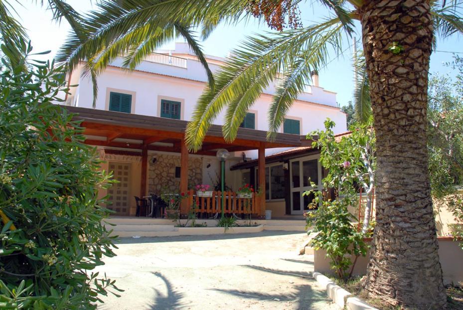 Hotel Incontro Peschici Exterior photo